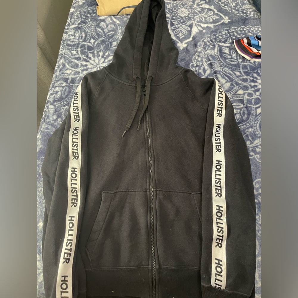Hollister zip up